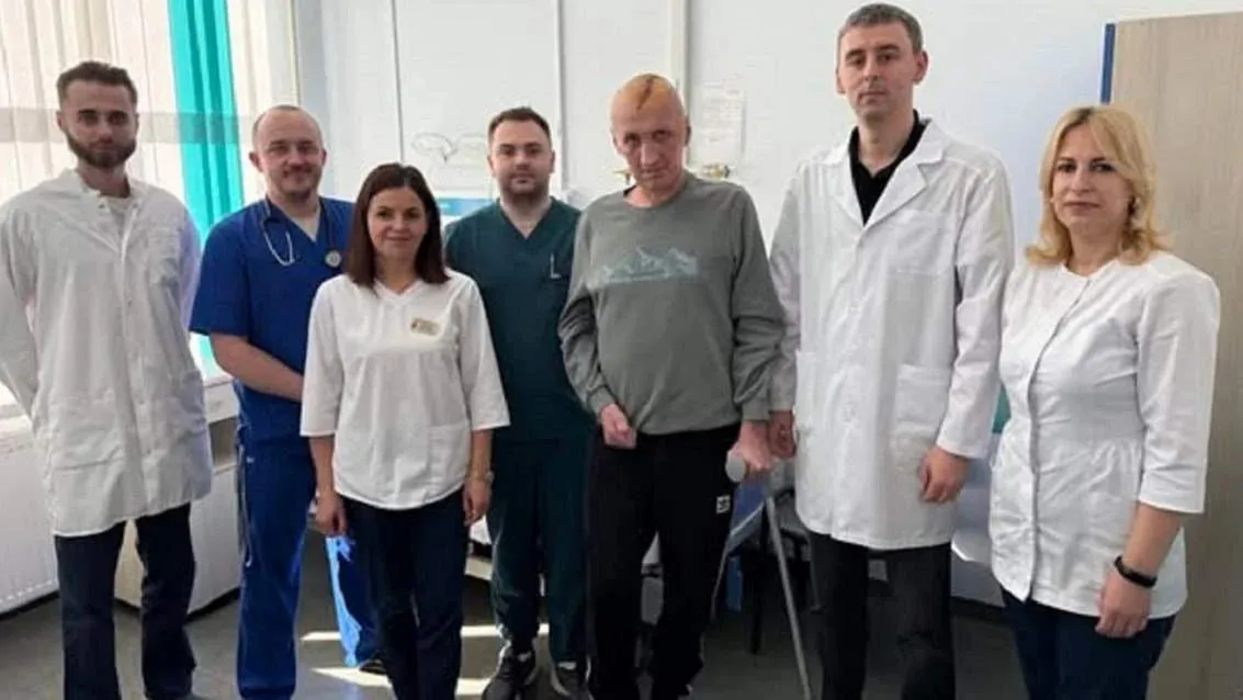 В Тернополе нейрохирурги прооперировали защитника с тяжелым ранением головы