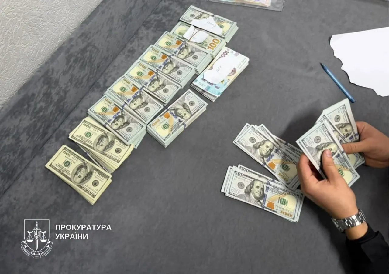 A neurosurgeon in the capital took bribes to help men avoid military registration