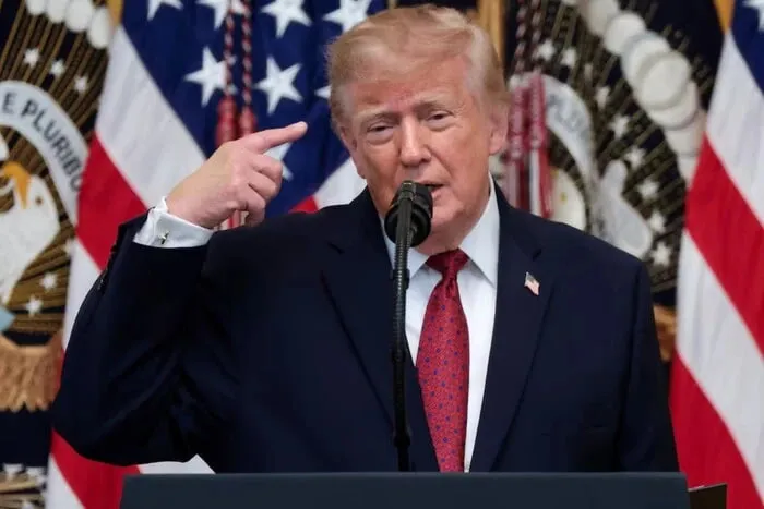 Падіння рейтингів Трампа посилило тиск на Зеленського — The Sunday Times