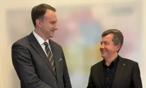 Рейтинг Зеленского падает на несколько процентов каждый месяц – КМИС 