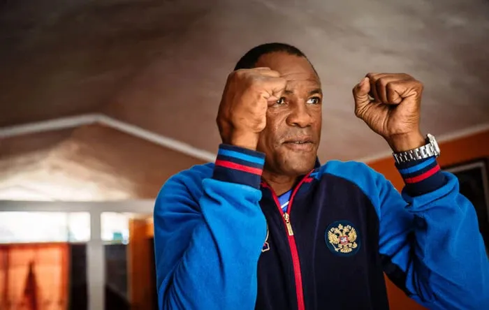 Olympic boxing champion Felix Savon was spotted near a trash can in Cuba
