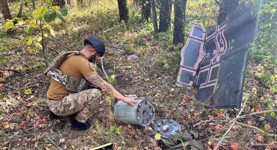 В Черниговской области саперы обезвредили боевую часть российского дрона