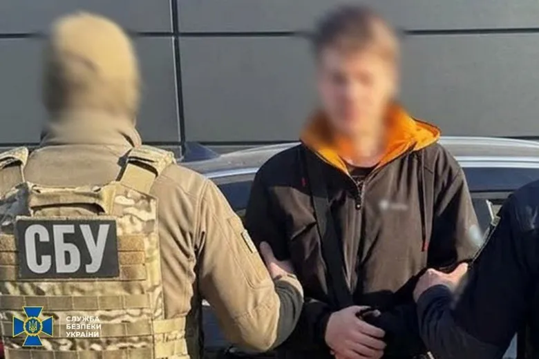 В Украине задержали ещё пятерых агентов РФ, подозреваемых в поджогах военных автомобилей