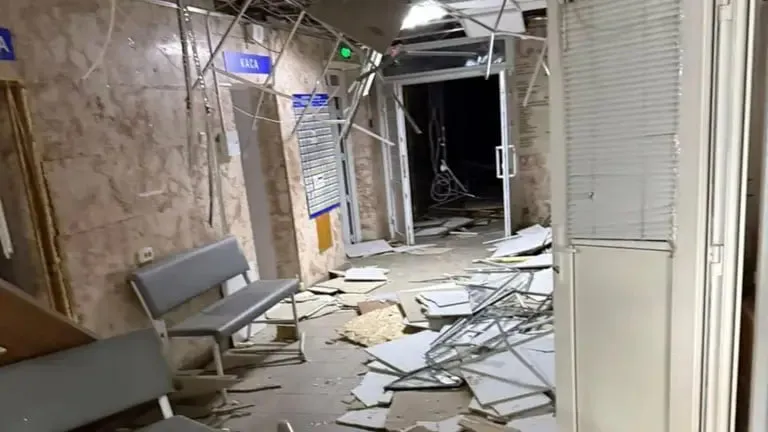 A hospital in Kyiv was damaged by a Russian attack; all appointments for the week have been canceled