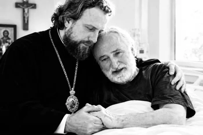 Avraam, the abbot of the Kyiv-Pechersk Lavra, announced the death of his father