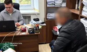 В Киеве появились вывески по новым правилам