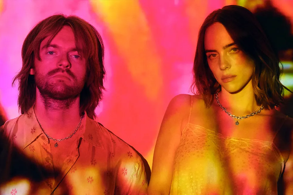 Billie Eilish wraz z bratem zaprezentowali kolekcję biżuterii wykonanej z przetworzonego srebra