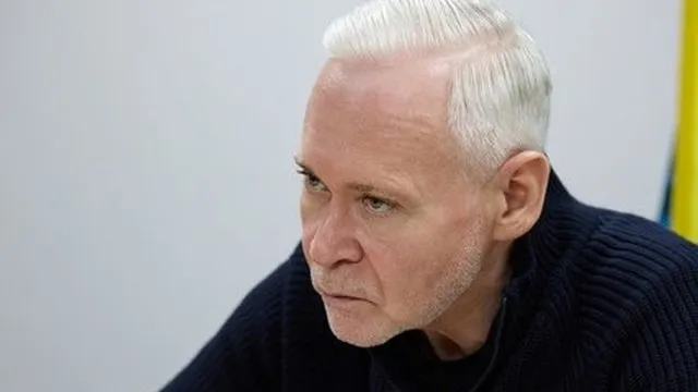 Росіяни двічі вдарили по торговельному центру в Харкові, спалахнула пожежа
