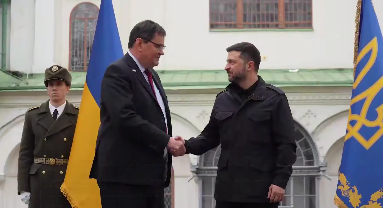 У Києві розпочав роботу новий посол Великої Британії Ніл Кромптон