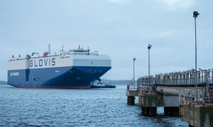 Фото: суд в Іспанії заборонив скульптуру надто доброго Сатани