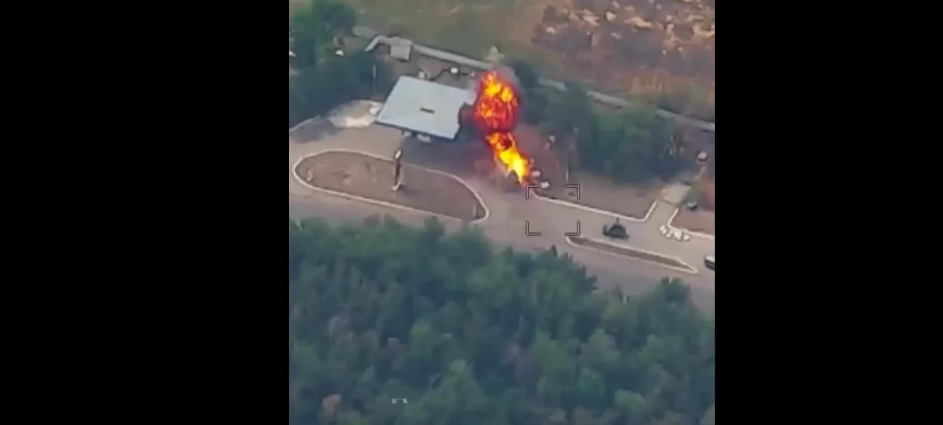 Video: Ukrainian drone destroyed a fuel truck carrying fuel for the occupiers at a gas station