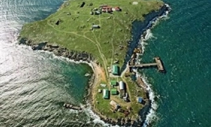 Макрон назвав умову для візиту до росії