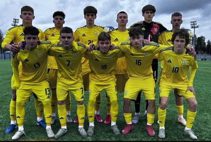 Збірна України U-16 готується до матчів в Італії: склад сформовано Збірна України U-16 готується до матчів в Італії: склад сформовано