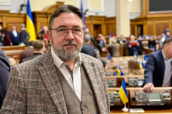 Потураєв вирішив достроково скласти депутатський мандат