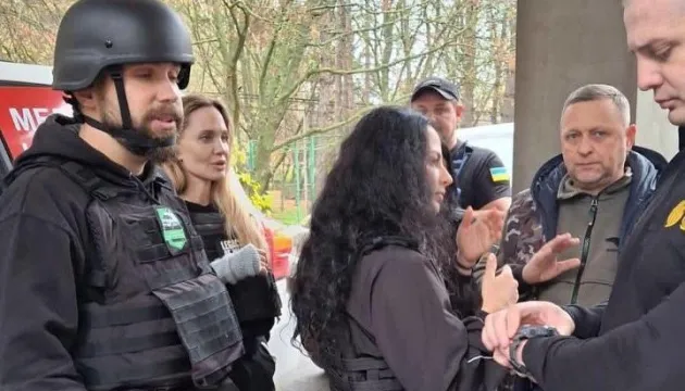 У Миколаївському ТЦК прокоментували інцидент із затриманням охоронця Джолі