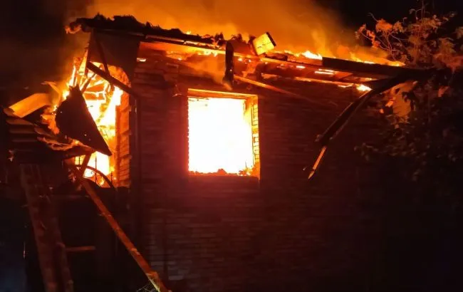 Атака дронів на Дніпро: пожежі, постраждалі та втрати внаслідок обстрілів