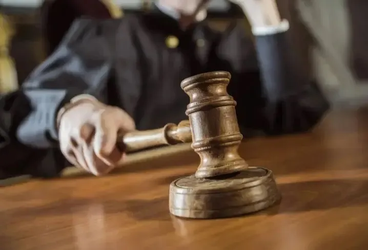 В Сумах мужчину будут судить за стрельбу по подросткам