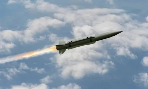 росіяни зранку влучили у житлові будинки Херсона, є загиблий та поранений