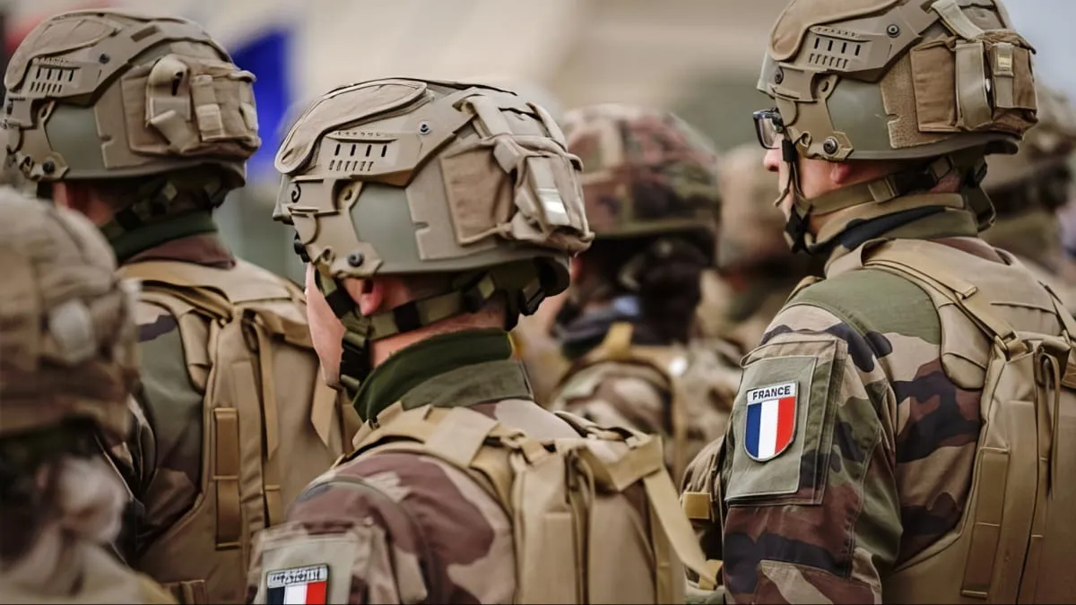 Франція та Філіппіни підписали військову угоду на тлі напруженості з Китаєм, — Bloomberg