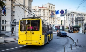 У Києві з'явилися вивіски за новими правилами