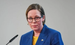 російське судно з краденим українським зерном покинуло Туреччину