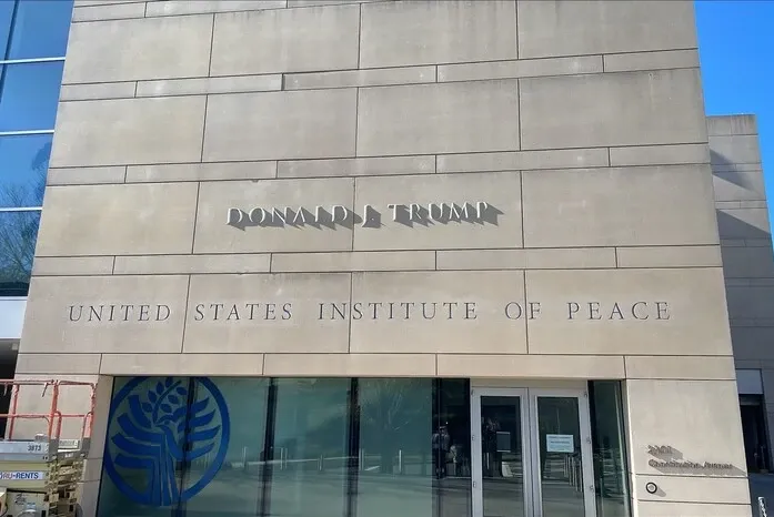 Американський Інститут миру перейменовано на честь Трампа