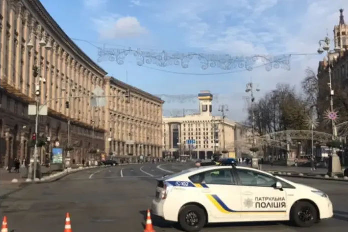 Столичних водіїв попередили про обмеження руху в центрі Києва