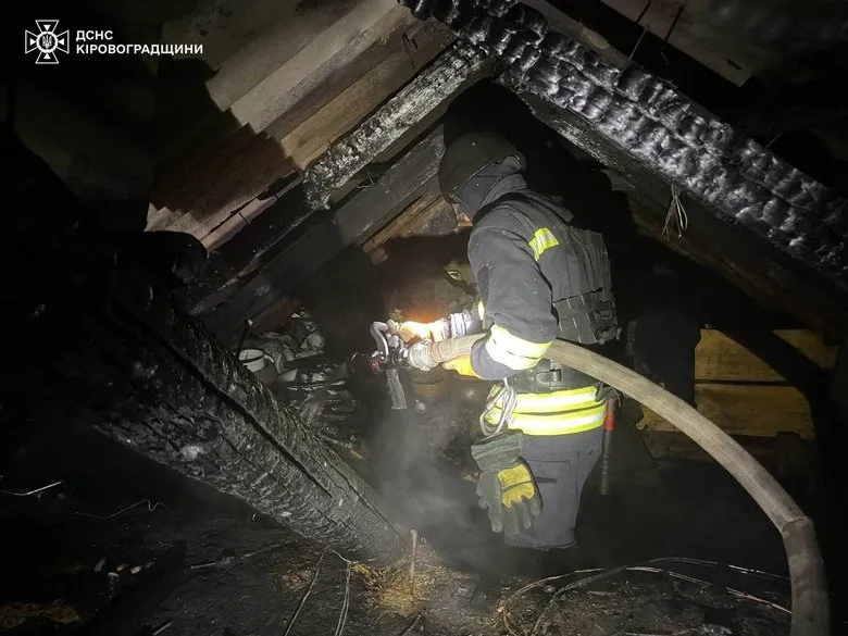 Нічна атака БпЛА на Кіровоградщині: пошкоджено приватний будинок