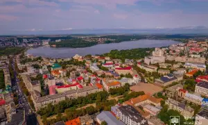 Фото: гражданину Молдовы запретили въезд в Украину из-за георгиевской ленты