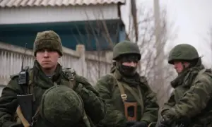 Російські дрони атакують Чернігів, є перші поранені