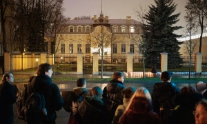 Відео, фото: Меркель і Макрон сходили на пиво та відмахнулись від балачок про Brexit