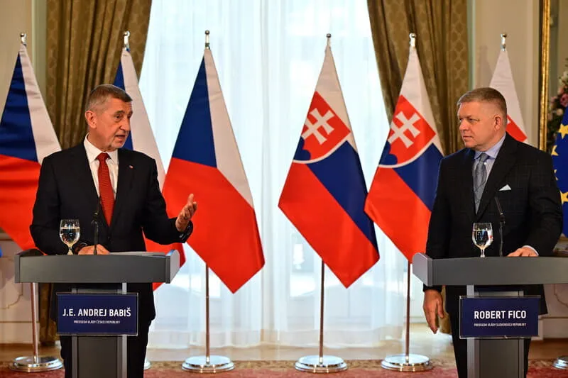 Прага прагне відновити контакти з Китаєм