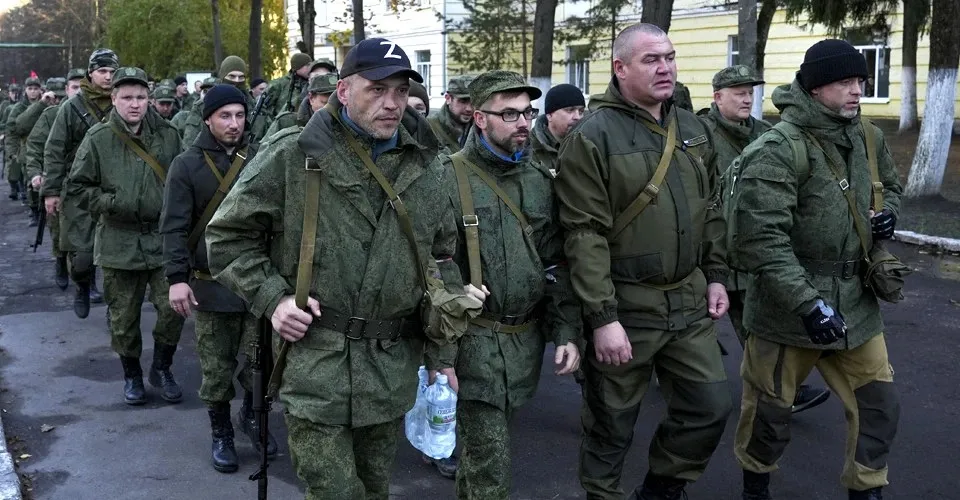 Россия планирует призывать в армию женщин из российских тюрем