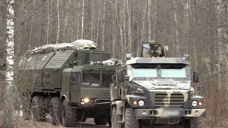 A Ukrainian engineer has cast doubt on the accuracy of the Russian Oreshnik