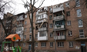 Відео: націоналісти облили червоною фарбою пам'ятник Ватутіну