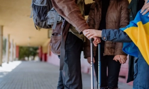 У США звільнили з-під варти бразилійку, пов’язану з речницею Білого дому