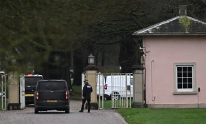 Поліція Британії мовчить до формального звинувачення принца Ендрю