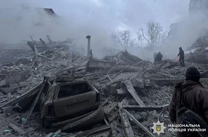 Рятувальна операція в Харкові: під завалами можуть бути ще п’ятеро людей