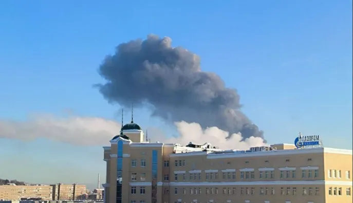 Фото, відео: в рф палає НПЗ «Лукойла» після атаки БПЛА