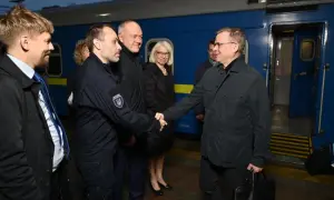 Генпрокуратура будет судить Азарова заочно