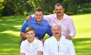 Фото: в курортній зоні Коблеве згорів ринок біля турбази