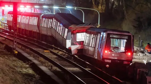 У Гамбурзі на високій швидкості зійшов з рейок поїзд метро