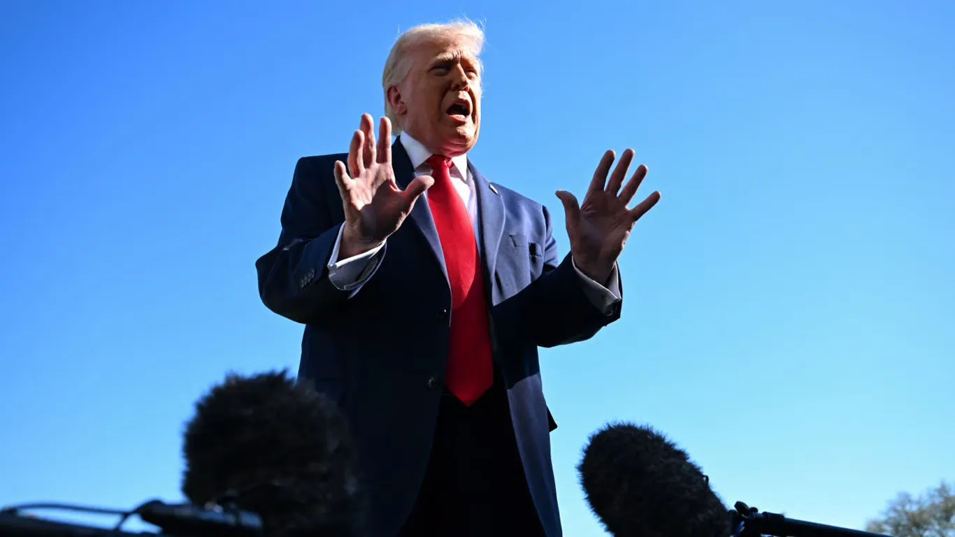 Трамп заявил о возможном возобновлении ударов по Ирану в случае неудовлетворительного соглашения