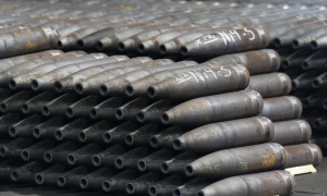 Вибухи на складах і нафтобазах рф: Подоляк прокоментував ситуацію 