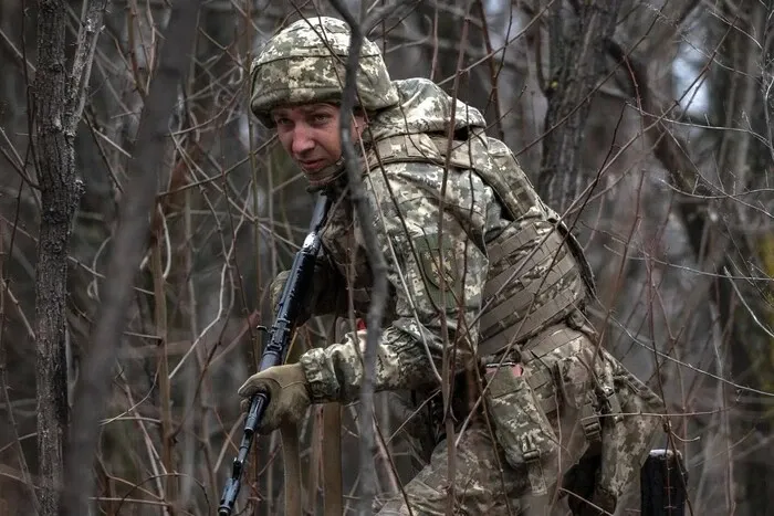 128 зіткнень і сотні дронів, ворог активізував наступальні дії на Покровському напрямку