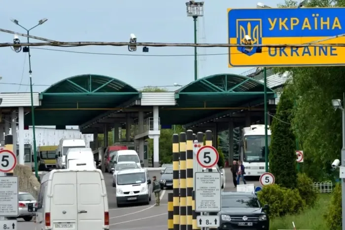 На границе с Польшей возможны задержки в Шегинях