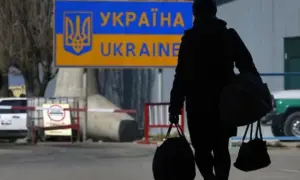 У нацпарку Тузлівські лимани вилупилися пташенята рідкісного нічного ворона