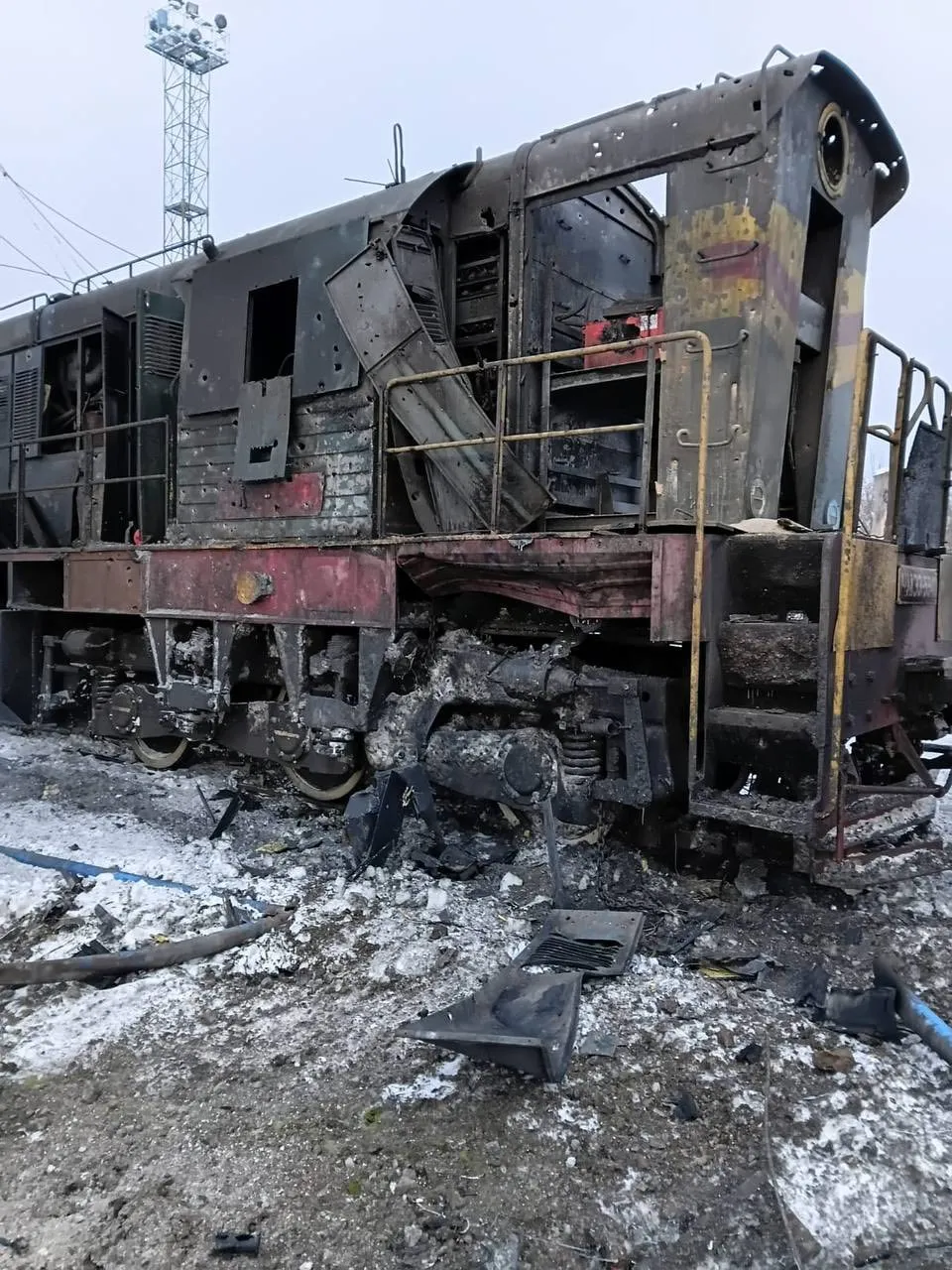 Ворог атакував житлові будинки та залізницю на Сумщині