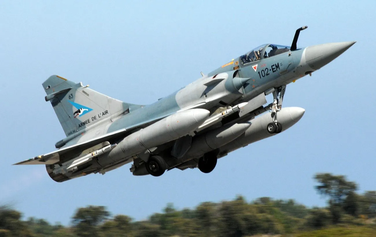 Украинский Mirage 2000-5F впервые сбил российскую ракету «Бандероль»