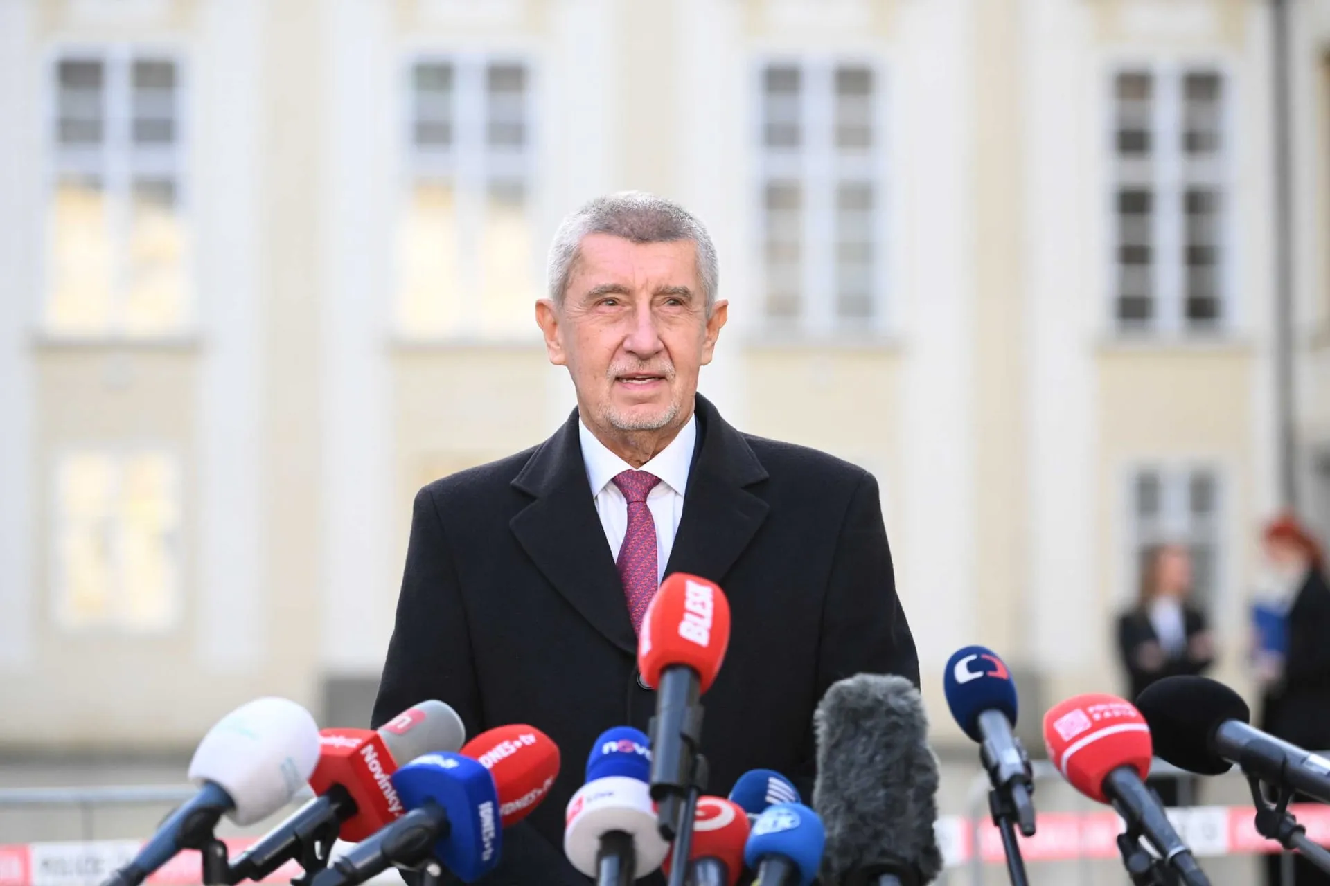 Бабіш звинуватив Джонсона у зриві мирної угоди України та РФ